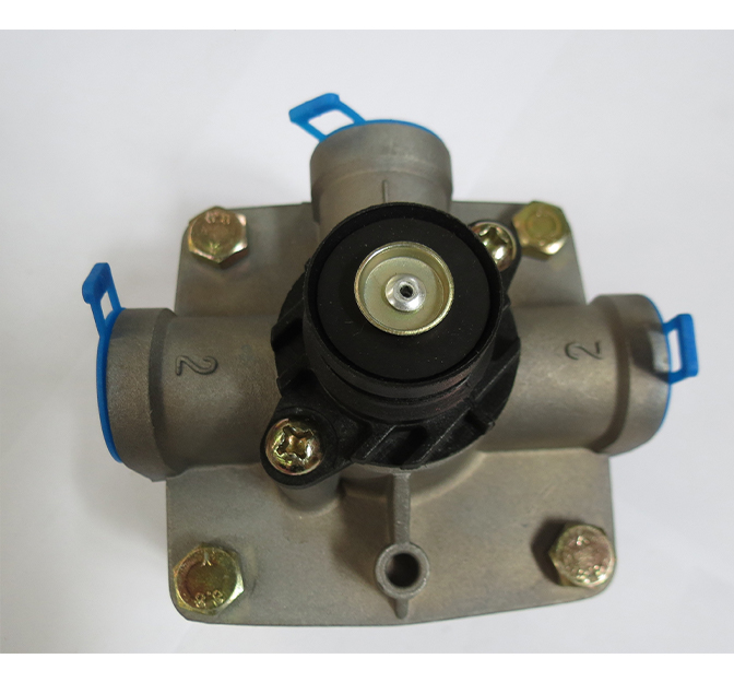 Knorr-Bremse Air Brake Relay Valve Assembly